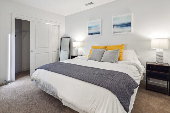 Building Photo - 111 State St