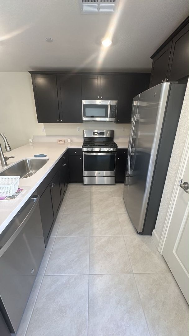 Building Photo - Brand New , Never lived in 3 bed/2 ba home ready MID August!