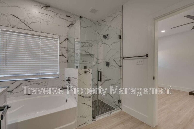 Building Photo - 3707 Penelope St