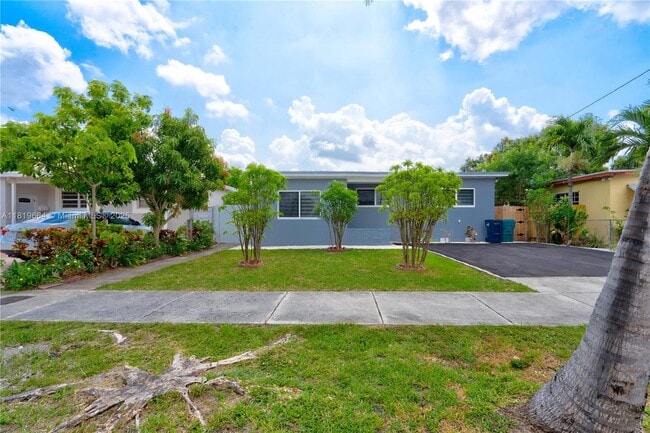 Building Photo - 3635 SW 88th Ct