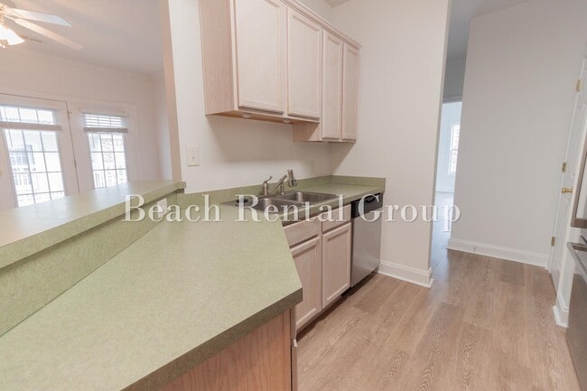 Building Photo - 2029 Silvercrest Dr