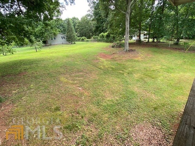 Building Photo - 22 Meadow Chase Way