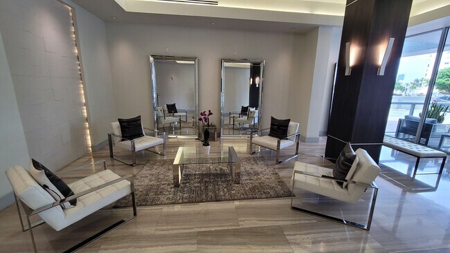 Lobby Seating - 1228 West Ave