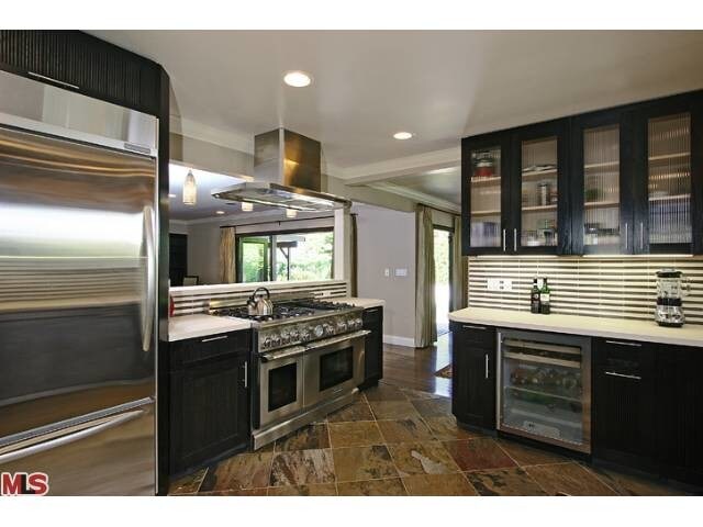 Building Photo - 2001 Coldwater Canyon Dr