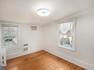 Building Photo - 1546 Dranesville Rd