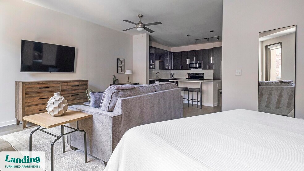 Building Photo - 825 Usener St