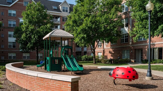 Building Photo - 444 Washington Blvd