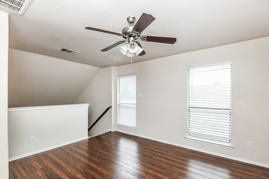 Building Photo - 1127 Kielder Ct