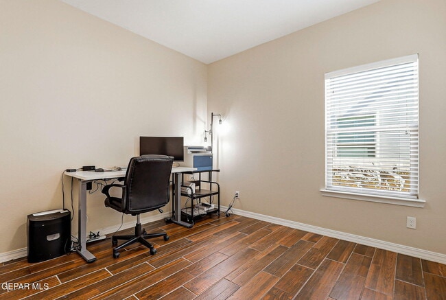 Building Photo - 3425 Dana Grey Dr