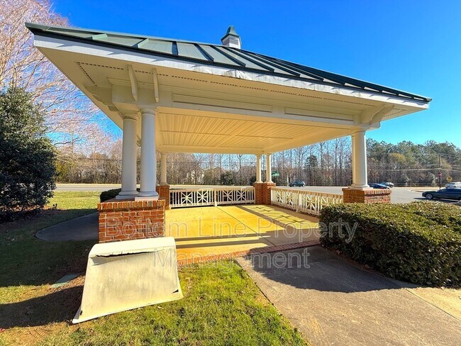 Building Photo - 12430 McAllister Park Dr