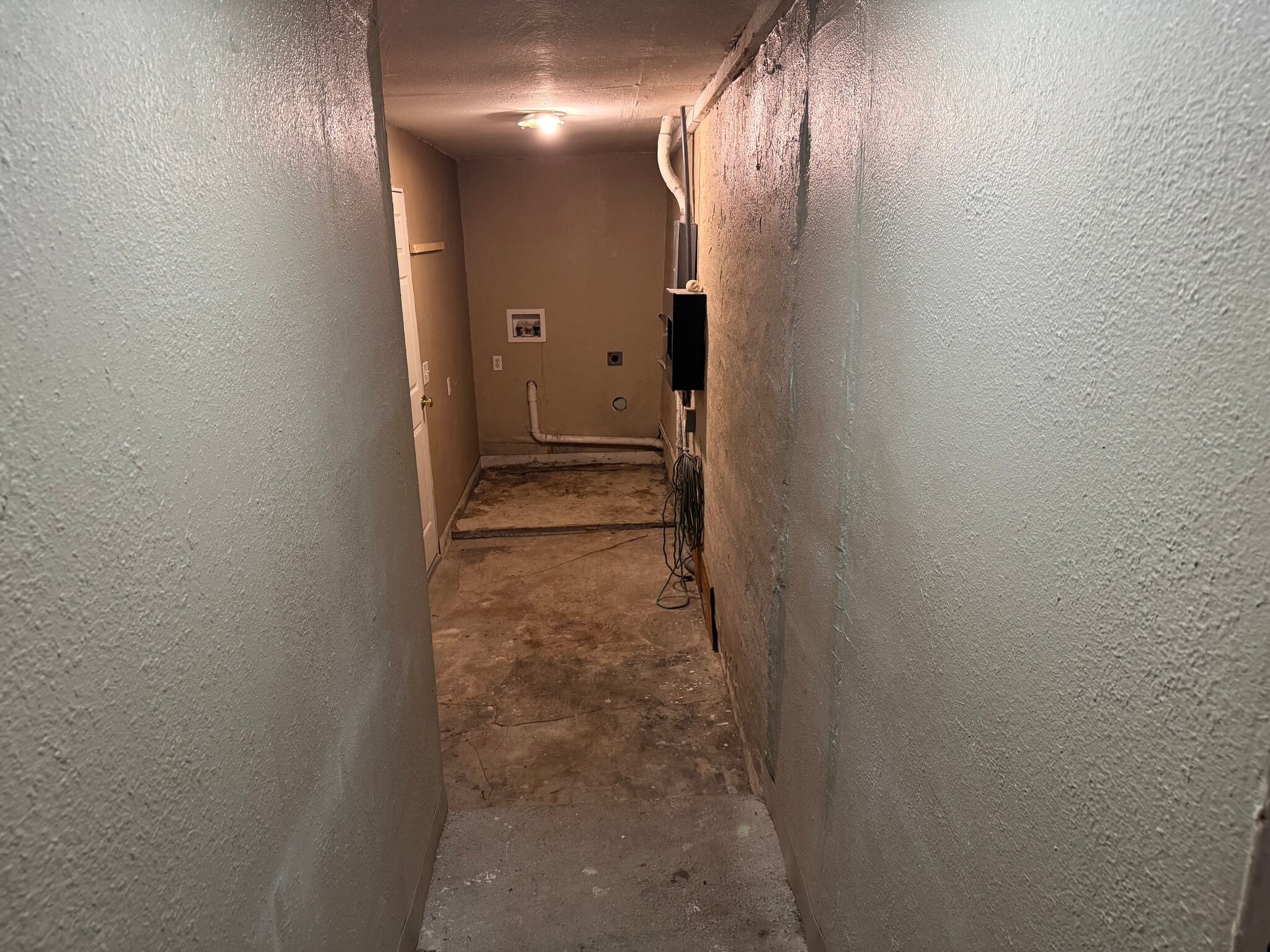 Building Photo - 410 S Main