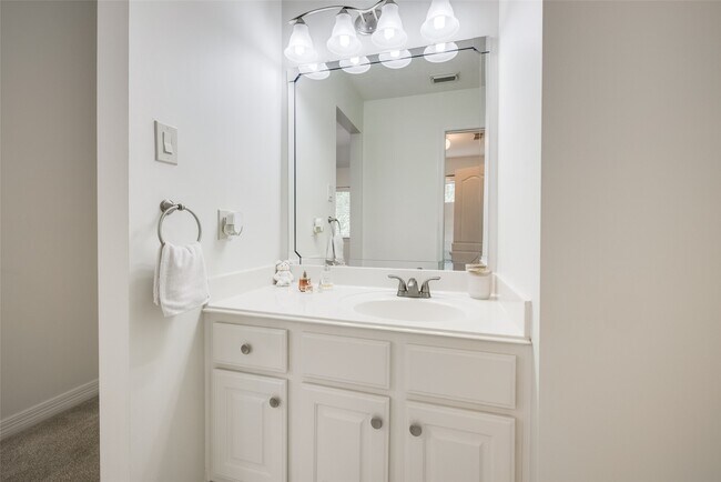 Building Photo - 5710 Cielio Bay Ct