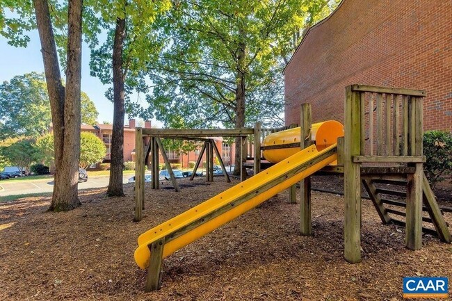 Building Photo - 122 Turtle Creek Rd
