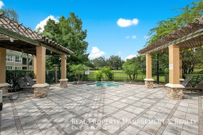 Building Photo - 3 BR / 2 BA Condo In Stonebridge Commons
