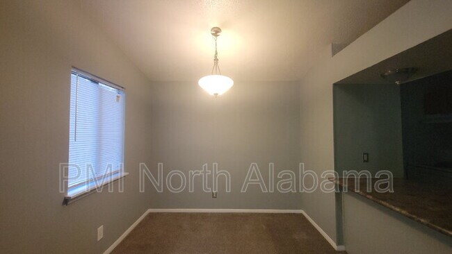 Building Photo - 900 Candlewood Dr NW