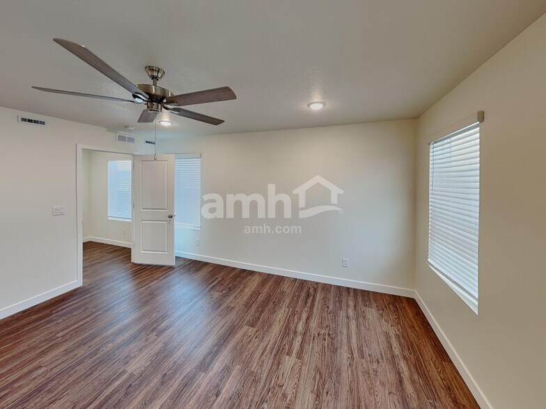 Building Photo - 8953 Wilroy Rd