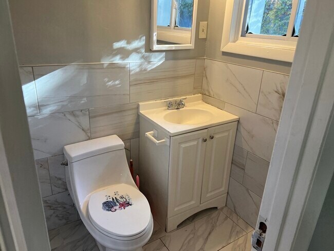 Building Photo - 55-57 Union St