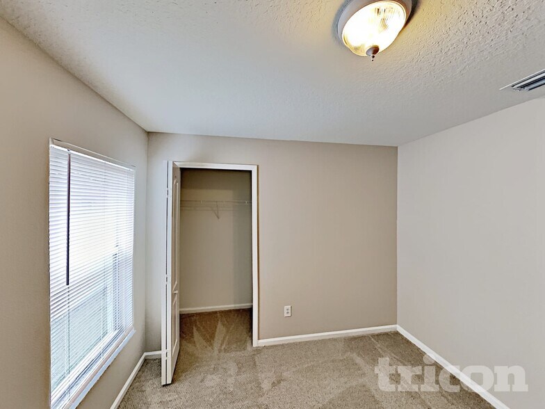 Building Photo - 12932 Early Run Ln