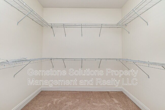 Building Photo - 76 Molly Bright Ln