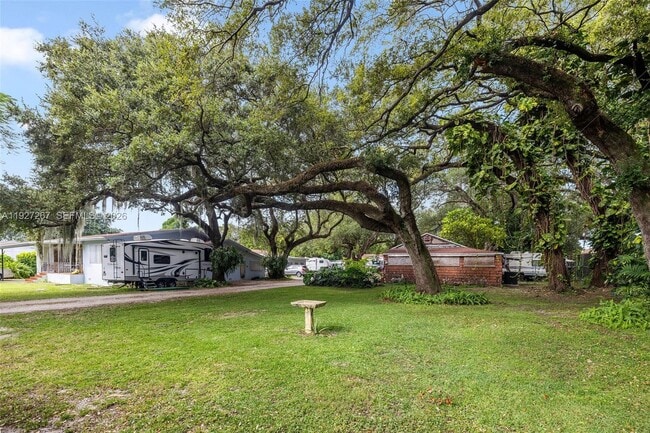 Building Photo - 535 NW 90th St