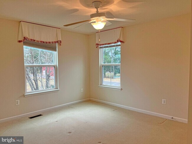 Building Photo - 120 Standpipe Rd