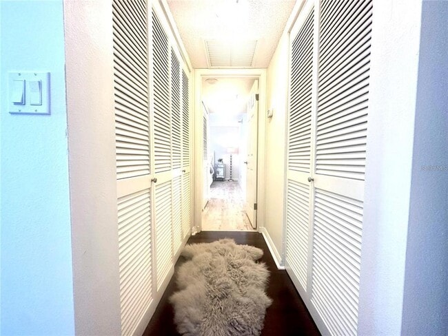 Building Photo - 5950 Pelican Bay Plaza S