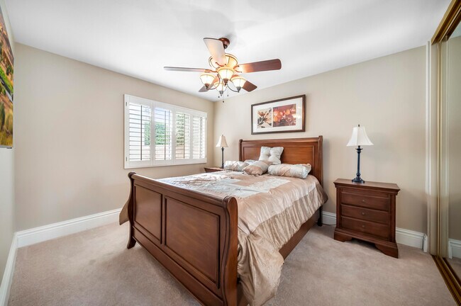 Building Photo - 43512 Via Magellan Dr