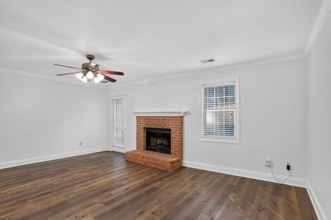 Building Photo - 1055 Westfield Trace