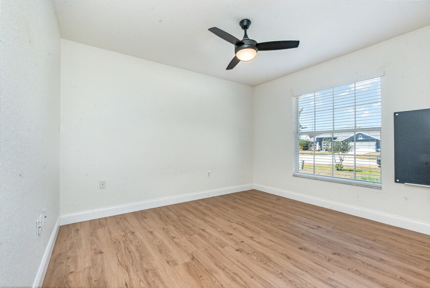 Building Photo - 5330 Keely Ct
