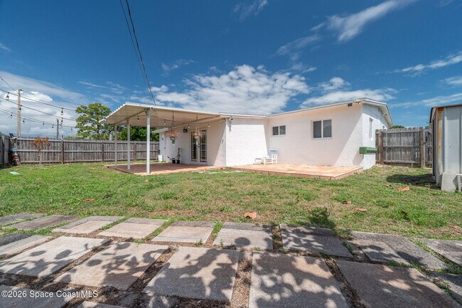 Building Photo - 1185 King St