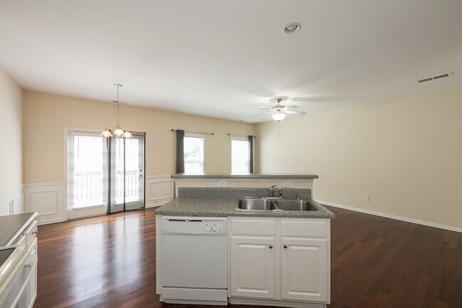 Building Photo - "Charming 2-Bed Oasis with Elegant Hardwoo...