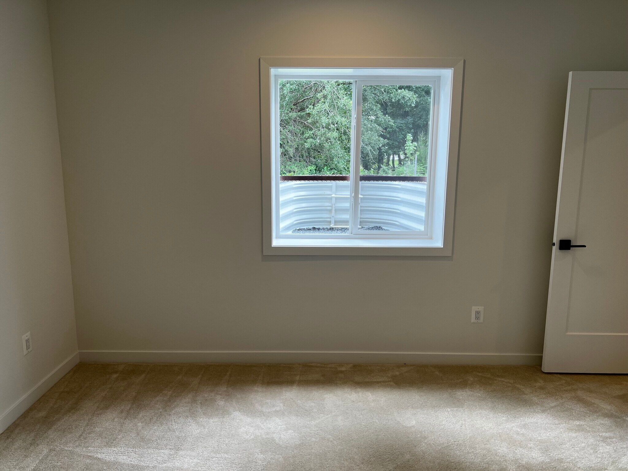 Building Photo - 23502 Parkside Village Cir