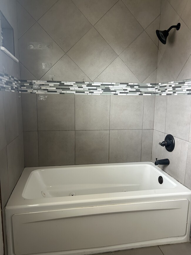 Building Photo - 3504 Jane Ln