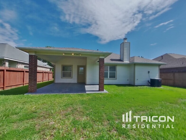 Building Photo - 21478 Olympic Forest Dr
