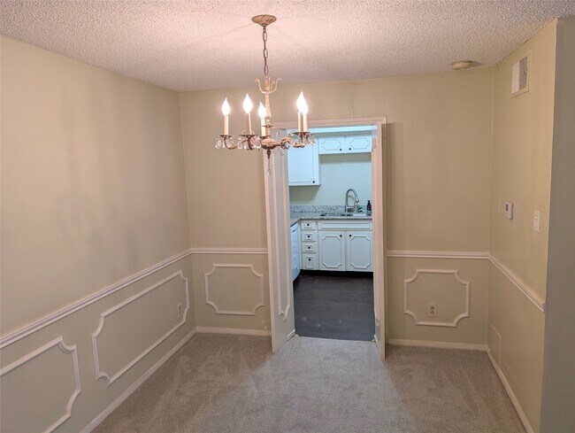 Building Photo - 5050 Ambassador Way