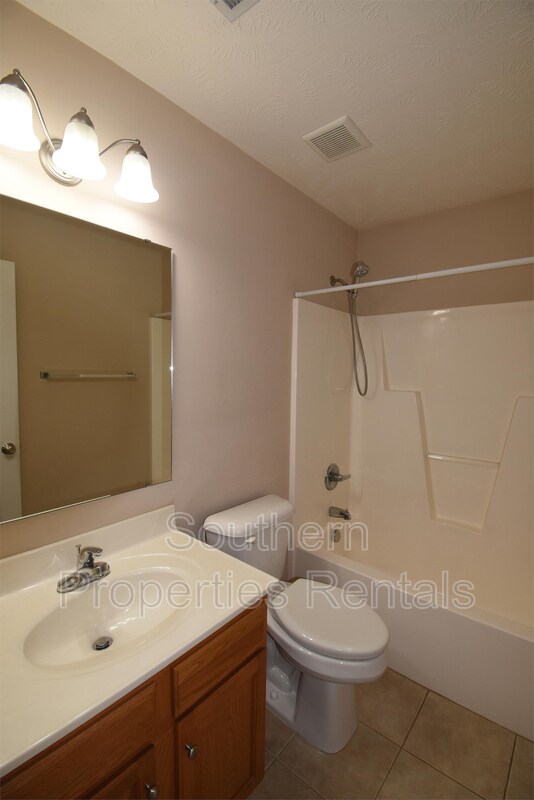 Building Photo - 89 Person Ct