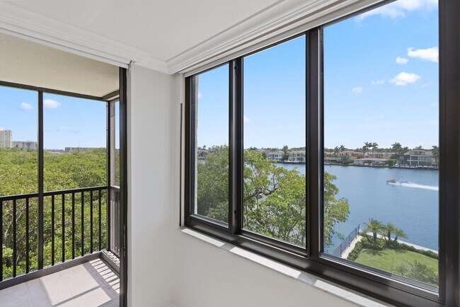 Building Photo - 3420 S Ocean Blvd