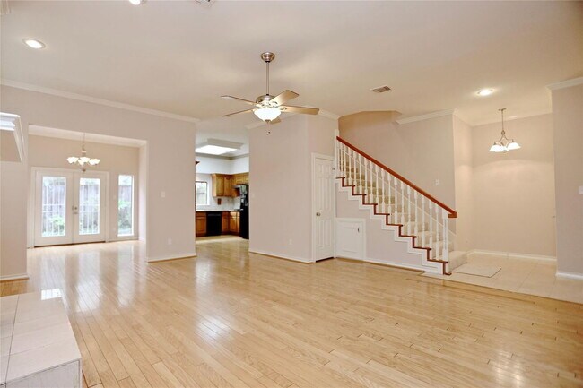 Building Photo - 1721 Potomac Dr