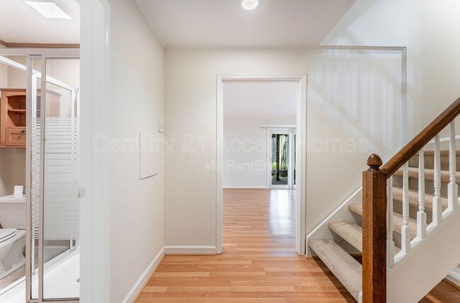 Building Photo - 3009 20th Ct S