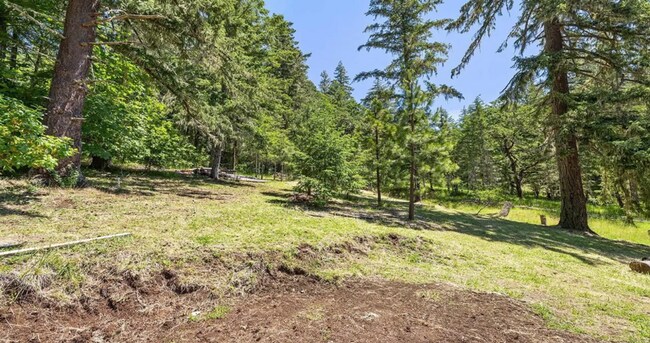 Building Photo - 25151 Pleasant View Dr