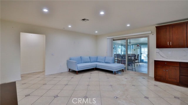 Building Photo - 1712 S Fern Ave