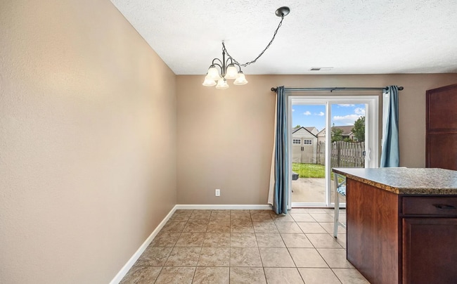 Building Photo - 3185 Fleming Dr