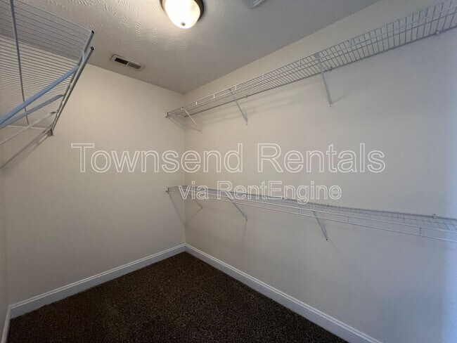 Building Photo - 3616 Heatherbrooke Dr