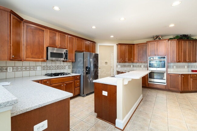 Building Photo - 8401 Tysons Trace Ct
