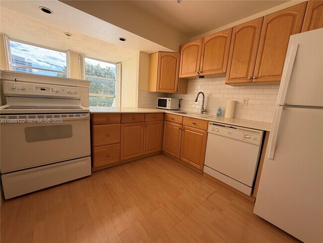 Building Photo - 801 Three Islands Boulevard