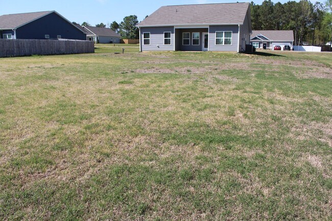 Building Photo - 321 Settlers Pointe Dr
