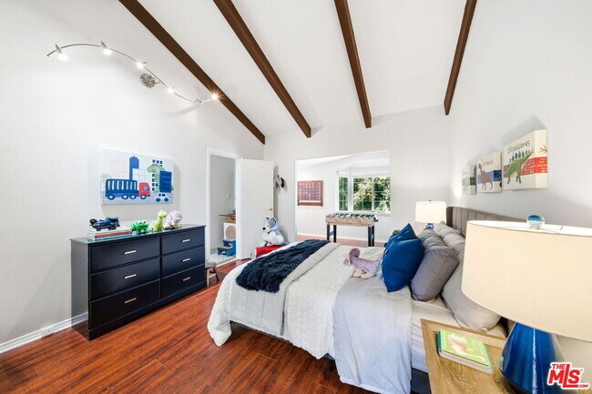 Building Photo - 4115 Laurelgrove Ave