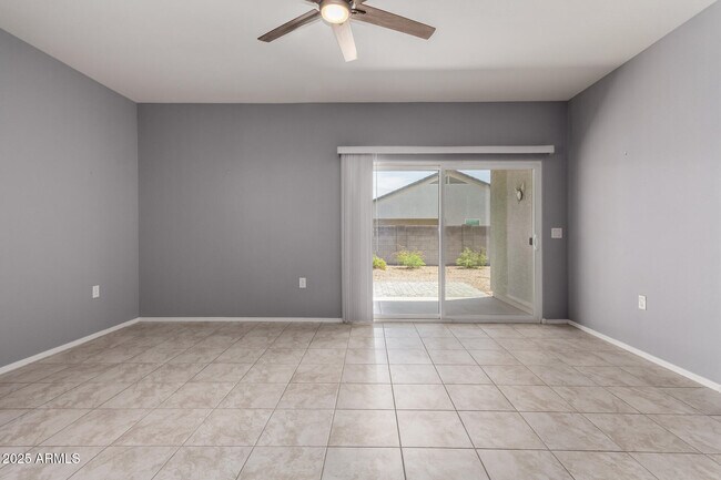 Building Photo - 1925 W Pima Ave