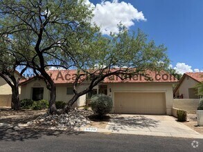 Building Photo - Three Bedroom/Two Bath Home