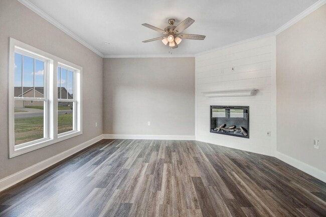 Building Photo - 106 Kingston Cir